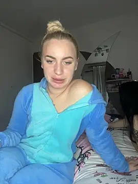 RuxyCatrina online show from November 23, 4:04 am