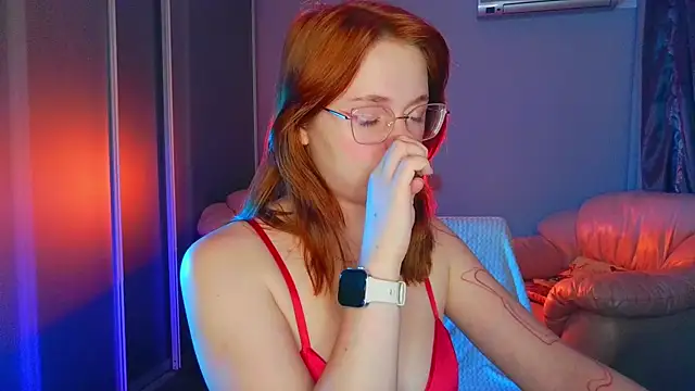 Erica Nelson online show from July 8, 9:28 pm