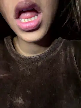 Your   Moonlight online show from January 13, 8:57 pm