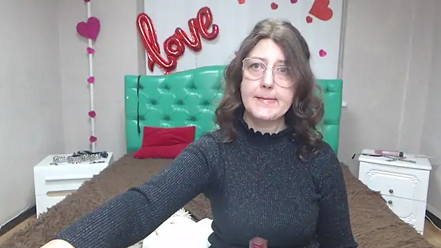 RoseHille online show from February 15, 7:51 am