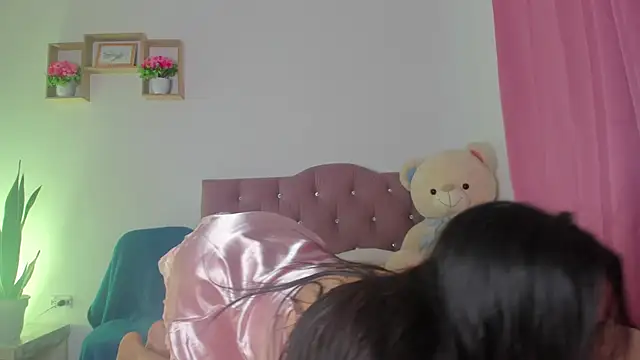 arianna cute7 online show from November 18, 2:34 am