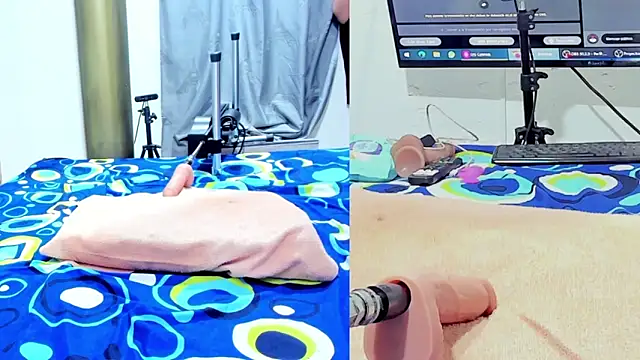 michelle hot1 online show from December 20, 5:55 am