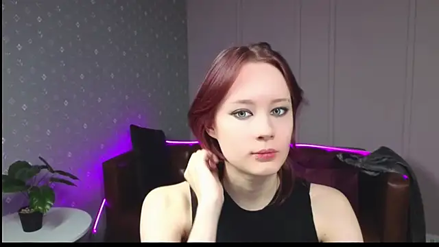 Annie Way online show from December 19, 8:28 am