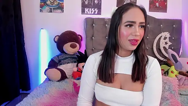 lunabritton1 online show from January 14, 4:28 am