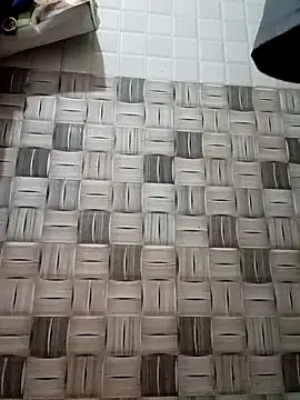 thuy-kieu online show from February 22, 9:26 pm