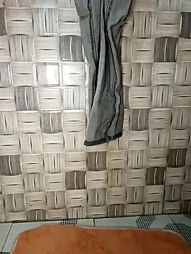 thuy-kieu online show from February 12, 9:27 pm