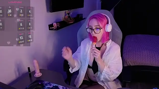 Alisa World8 online show from November 30, 4:44 pm