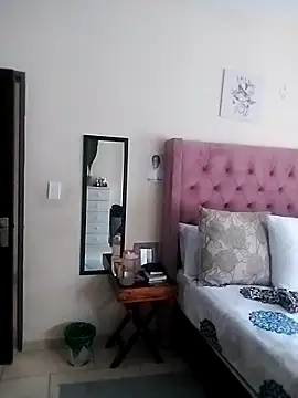 bubbles635 online show from June 4, 2:54 pm