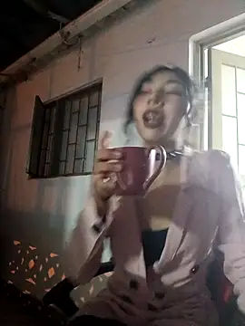 Emmaskinny online show from November 15, 10:55 pm