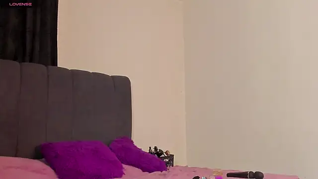 Evelin888 online show from April 17, 11:29 pm