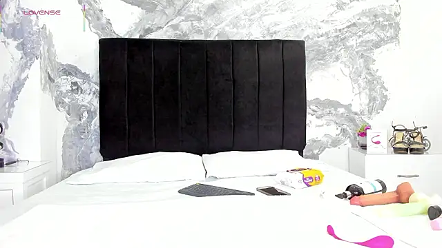 lilithDraven  online show from March 5, 4:08 am