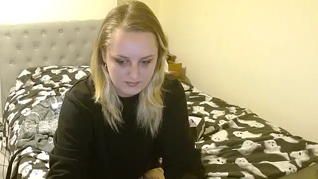 Tatted emi online show from March 17, 8:24 pm