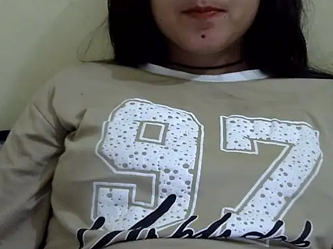 Anika Singh online show from April 14, 4:18 pm