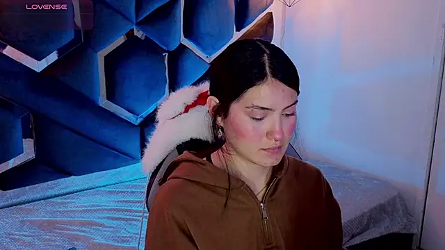 Brandy collinss online show from March 10, 1:37 pm