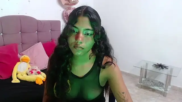 Bia LuxBia Lux online show from November 17, 9:48 pm