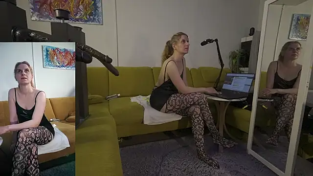 SUZANNEXXXXXX online show from May 10, 9:39 pm