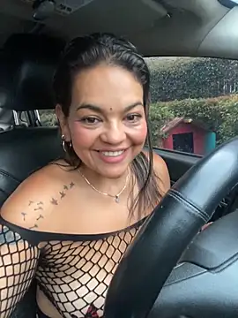 tasha velvet online show from April 16, 9:39 pm