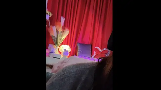 MiCandy-Lovee online show from November 29, 4:00 pm