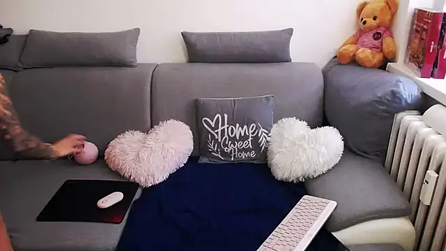 LolaSweetButPsycho7 online show from March 23, 9:15 am