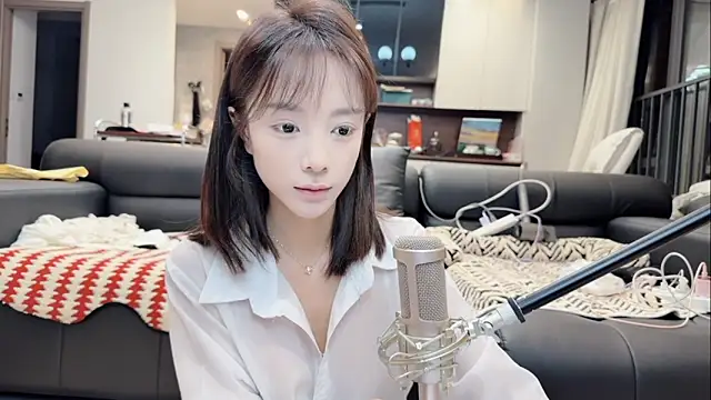 Butterbear online show from April 8, 12:40 pm