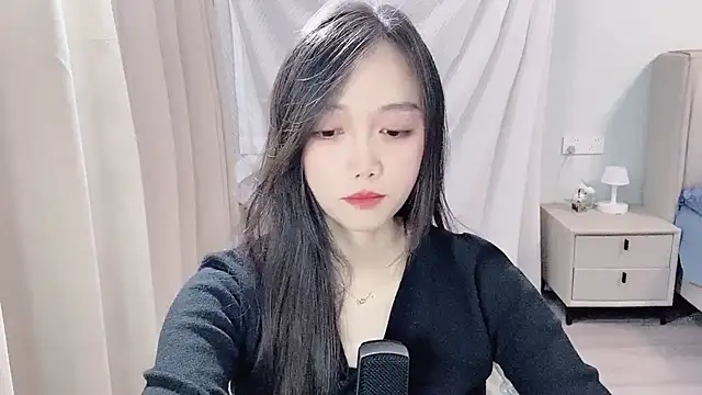 BoiI2u online show from December 15, 3:17 pm