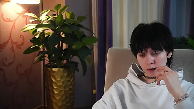 MiTeehee online show from November 15, 11:55 am