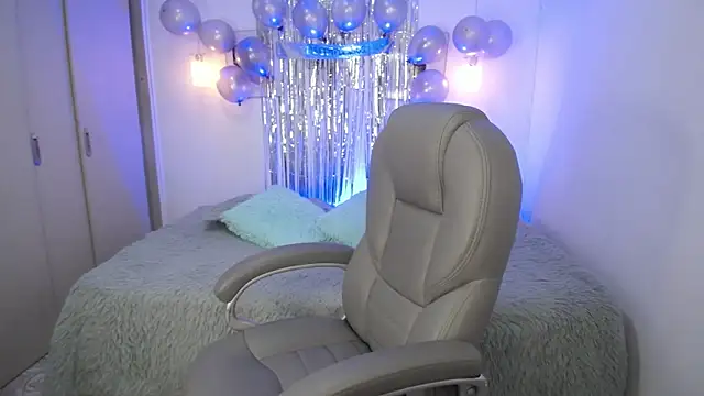 selene rouse  online show from March 7, 12:06 am