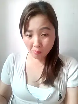 Little-Red123 online show from December 23, 8:07 am