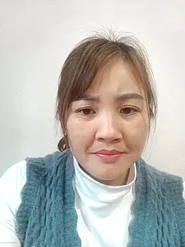 Little-Red123 online show from December 22, 1:53 am