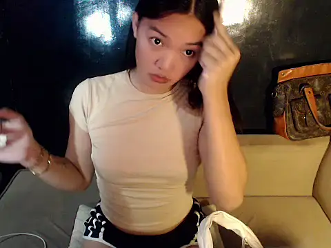 wild tamarra online show from July 23, 6:49 pm