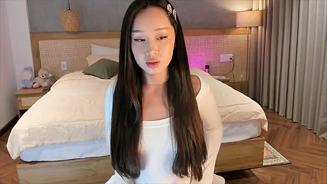 notyoursammy online show from March 3, 7:47 am