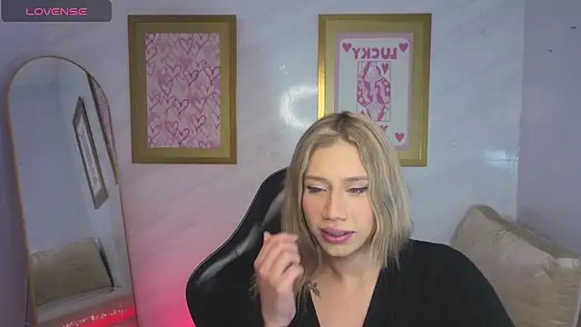 Evy Luxx v online show from March 31, 3:50 am