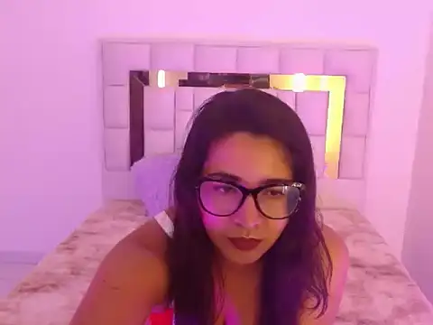 TamaraStory online show from December 1, 4:38 am