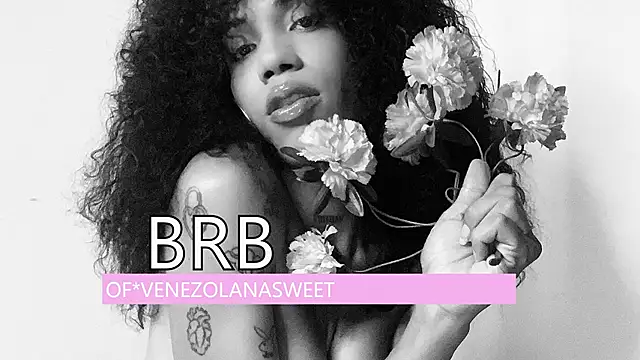  Larabbitxx online show from November 22, 4:37 am