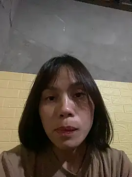 Trangbabylove online show from March 27, 1:23 pm