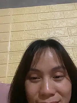 Trangbabylove online show from April 5, 6:07 pm