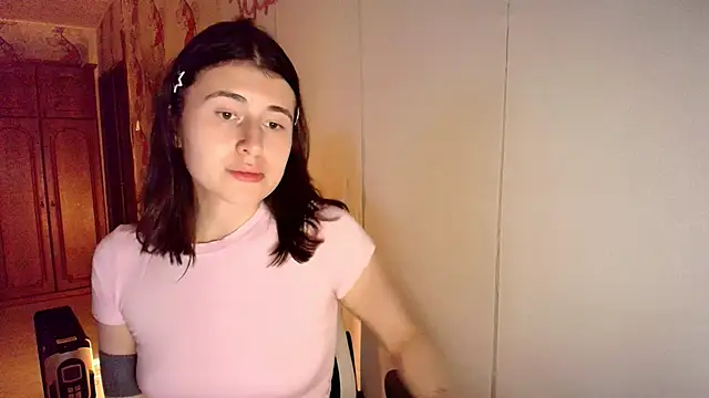 KristinaScott online show from February 4, 4:43 pm