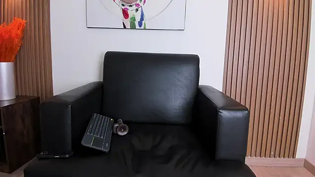 Emily Frostt online show from April 4, 11:42 am