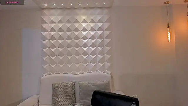 HaileyRoss  online show from March 25, 12:08 pm