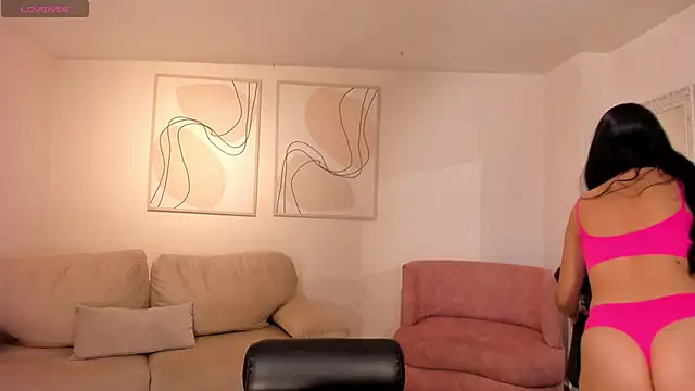 HaileyRoss  online show from April 12, 9:56 am