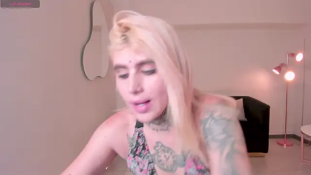 CarlaBrunni online show from January 18, 11:23 pm