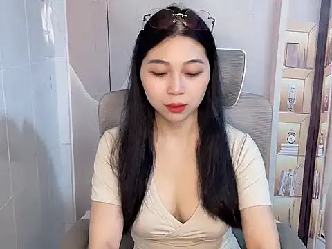 Lousii online show from April 13, 12:50 pm