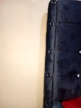 honeypot224 online show from December 15, 5:23 am