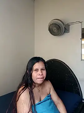 M milove online show from February 5, 6:00 pm