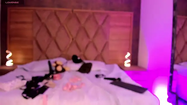 VictoriaSaenz1  online show from November 17, 6:58 am