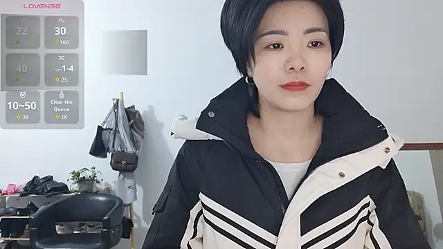 adele8731 online show from December 14, 7:03 am