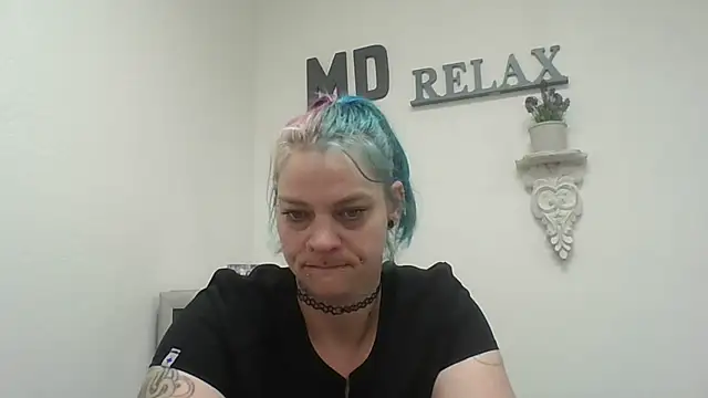 anitabonghit online show from May 11, 4:48 pm