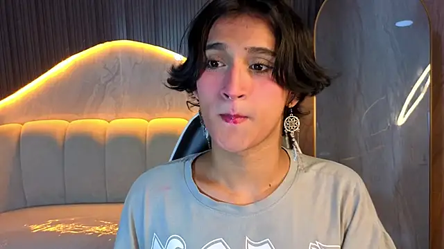 zoe tp online show from December 16, 7:53 pm