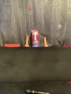 Dannii- online show from February 15, 8:30 pm