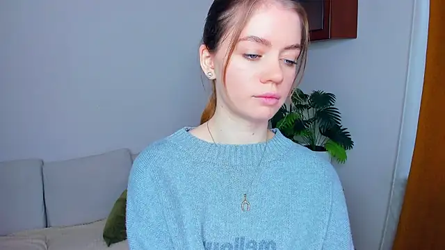 AngelesBenitz online show from January 18, 7:48 am